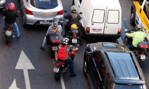 Crescem atropelamentos por motocicletas enquanto carros matam menos em São Paulo