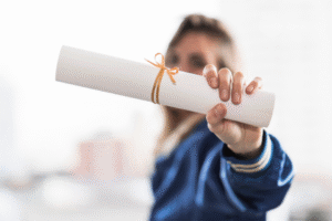 Fies: pré-selecionados devem complementar inscrição até terça-feira (24)