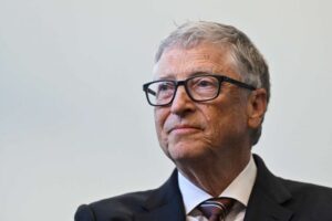 Bill Gates nega email sobre sexo com russas e diz se arrepender de cada minuto com Epstein