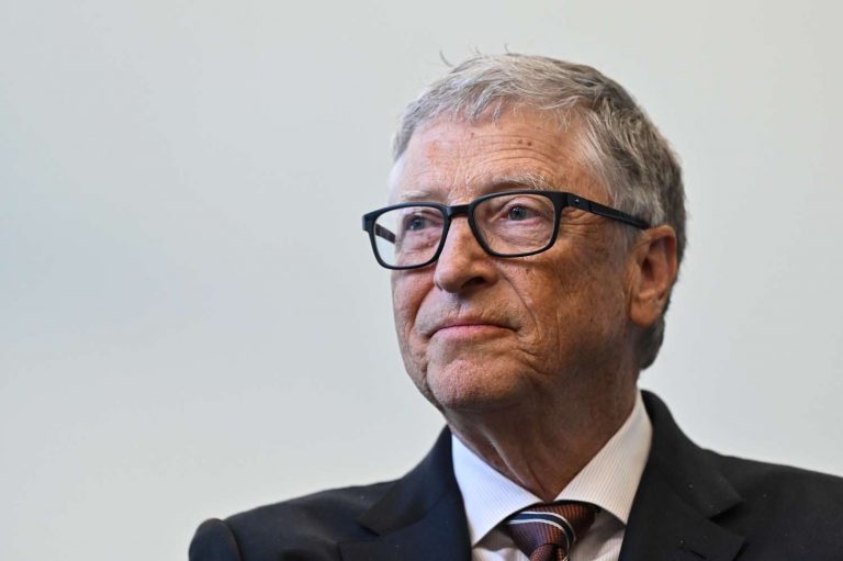 Bill Gates nega email sobre sexo com russas e diz se arrepender de cada minuto com Epstein