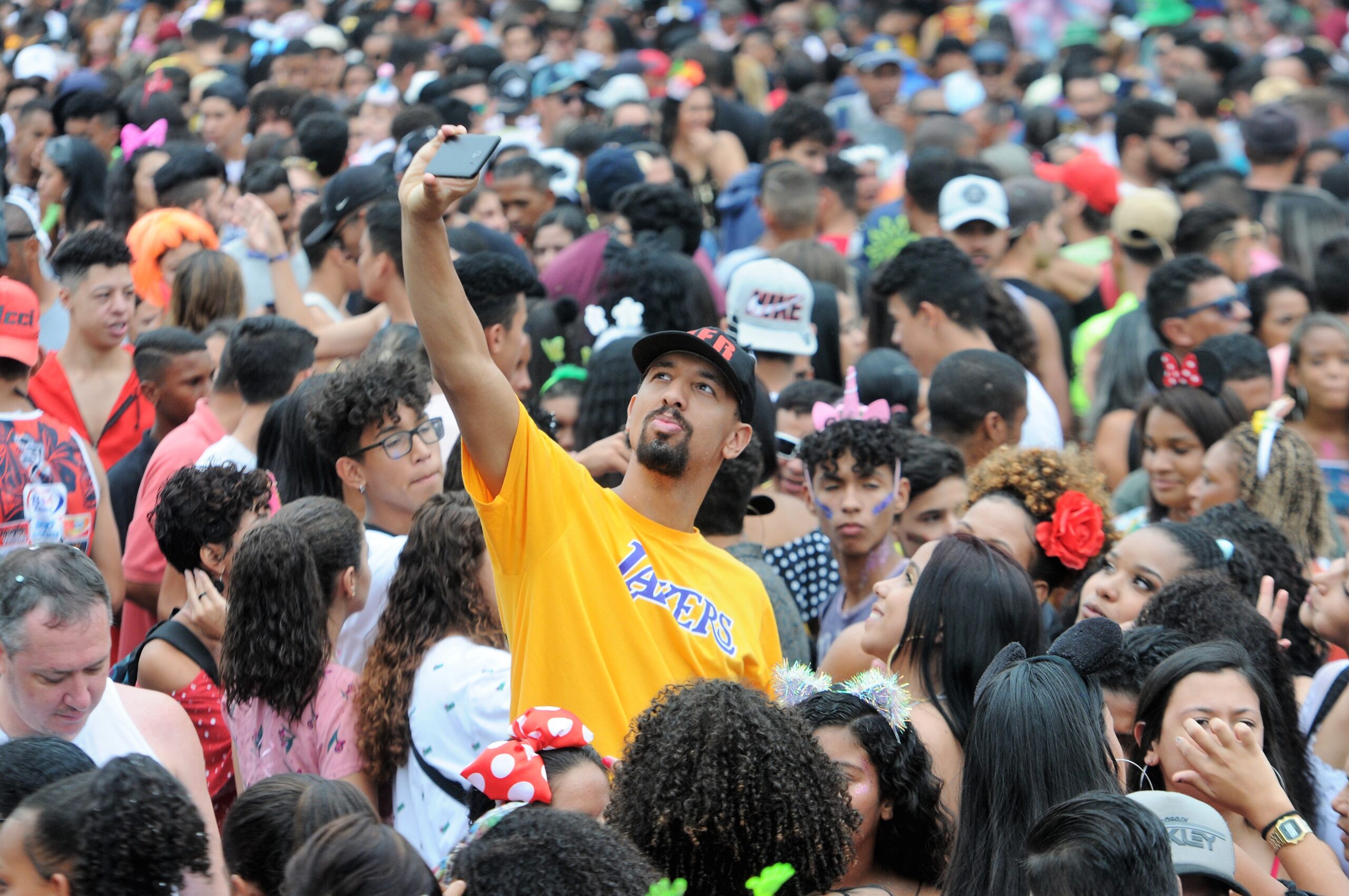 Carnaval no DF exige atenção redobrada com furtos e saúde durante os blocos