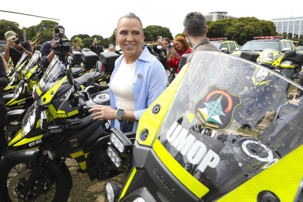 GDF entrega 167 viaturas ao Detran-DF para reforçar fiscalização