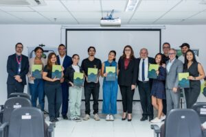 Defensoria do DF encerra primeira edição do Conhecer Direito com bolsas para alunos da rede pública