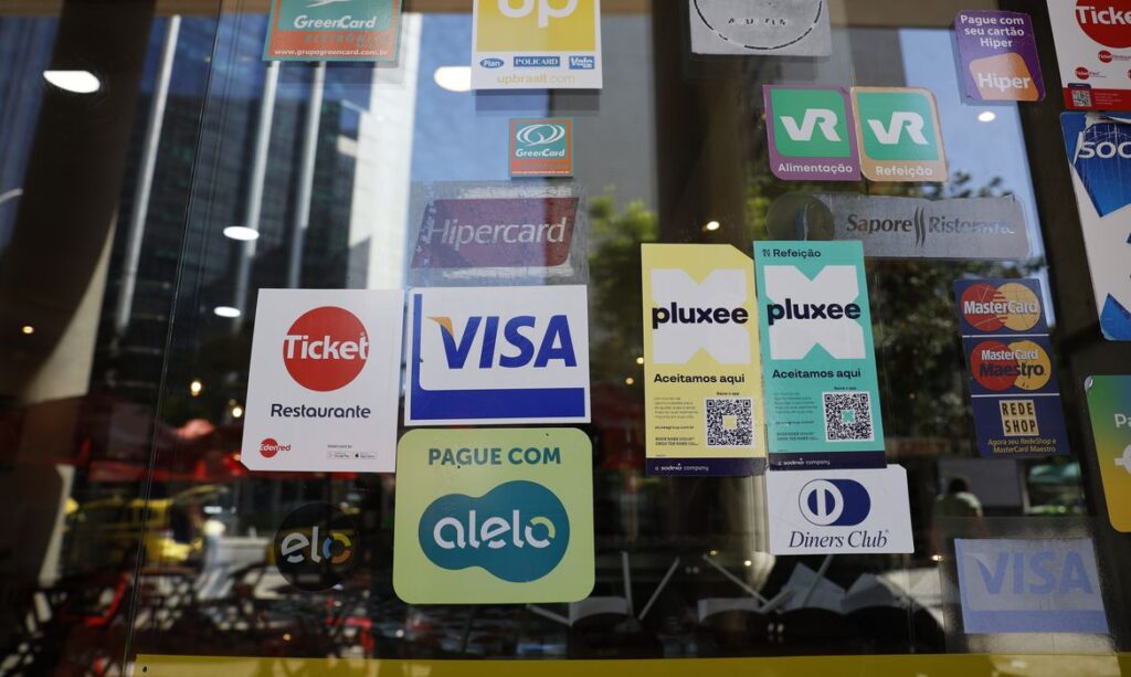 Abras, Sebrae, CUT e outras entidades assinam manifesto em apoio a mudanças no vale-alimentação