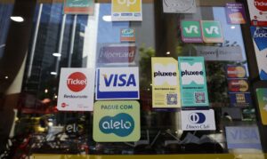 Abras, Sebrae, CUT e outras entidades assinam manifesto em apoio a mudanças no vale-alimentação