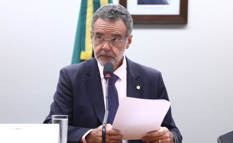 Projeto exige análise de impacto para novas regras de saque do FGTS