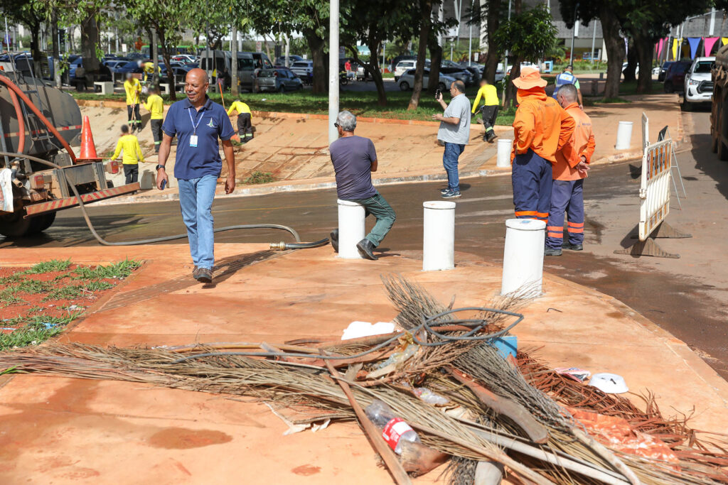 DF remove mais de 4,2 milhões de toneladas de descarte irregular em sete anos