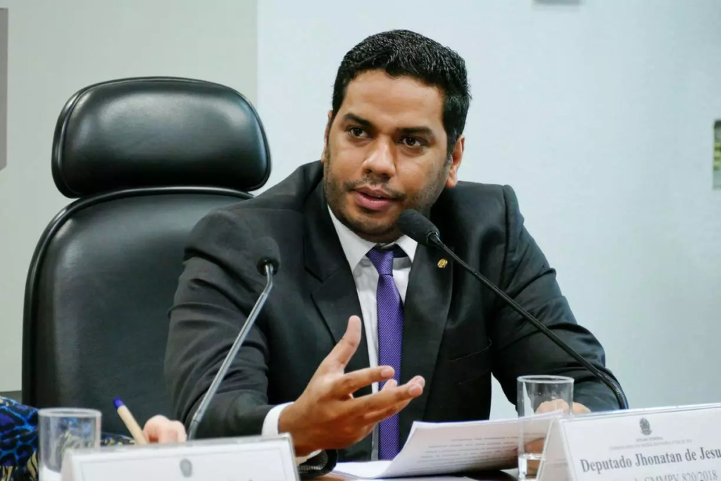 Ministro do TCU impõe sigilo e tira acesso do BC a relatório da inspeção sobre caso Master