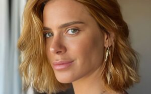 Carolina Dieckmmann fotos de biquíni e bate críticas: