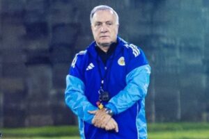 Após vaga histórica, treinador deixa Curaçao meses antes da Copa - destaque galeria