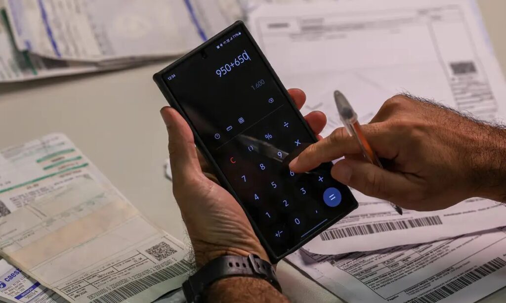 Inadimplência no DF: Crescimento em janeiro acende alerta, com dívidas individuais acima da média nacional