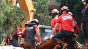 Sobe para 54 o número de mortos por temporais na zona da mata, em Minas Gerais