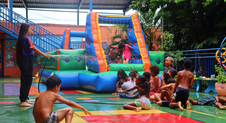 Prefeitura de BH abre escola no Carnaval para filhos de catadores e ambulantes, mas adesão é baixa