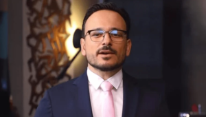 Promotoria denuncia ex-professor de direito por crimes sexuais contra dez mulheres no RS