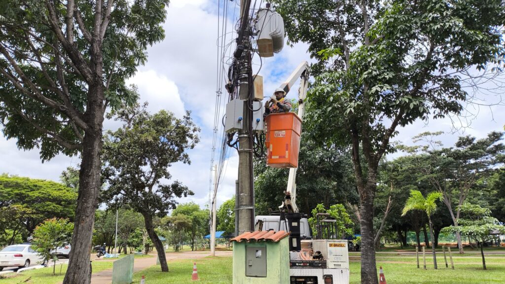 Iluminação do Parque da Cidade passa por manutenção