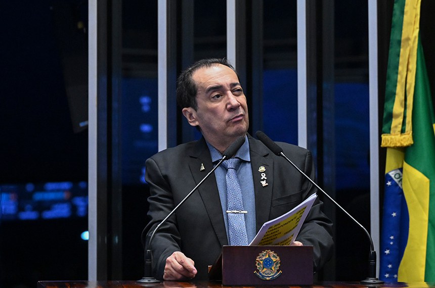 Senador Kajuru critica supersalários e exige fim de penduricalhos