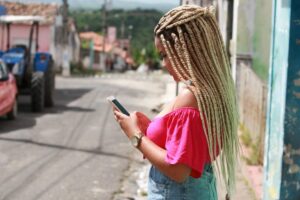 Projeto de lei obriga telefonias a alertar sobre desaparecidos via SMS