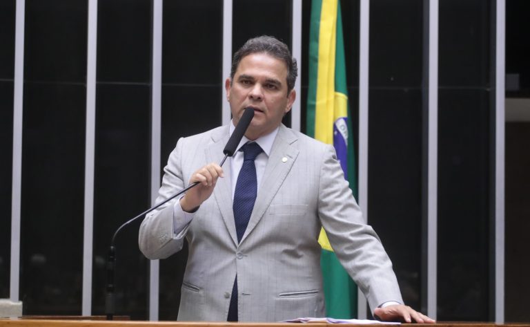Câmara aprova urgência para Marco Legal do Transporte com subsídios da Cide-Combustíveis