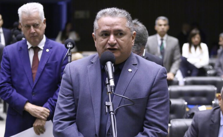 Discussão e votação de propostas legislativas. Dep. Prof. Reginaldo Veras (PV - DF)