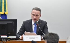 Projeto cria ‘Escola 4.0’ para capacitar jovens em tecnologias digitais