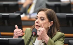Discussão e votação de propostas legislativas. Dep. Soraya Santos (PL-RJ)
