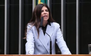 Discussão e votação de propostas legislativas. Dep. Antônia Lúcia (REPUBLICANOS - AC)