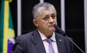Líder do governo na Câmara protocola projeto de regime de tributação para datacenters