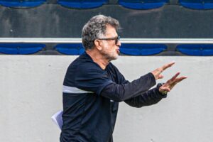 Osorio demite jogador do Remo durante coletiva por indisciplina - destaque galeria