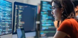 Estudo: IA não reduz trabalho, mas o intensifica: 'fica mais difícil parar'