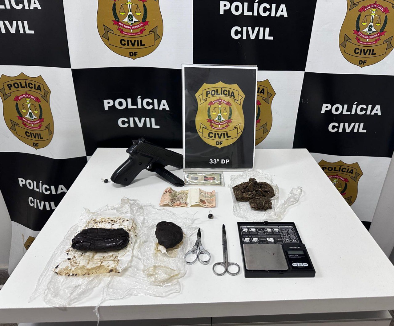Jovem é preso por tráfico de drogas em operação da PCDF em Santa Maria
