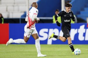 Imagem colorida da partida entre Atlético Nacional Potosí x Botafogo