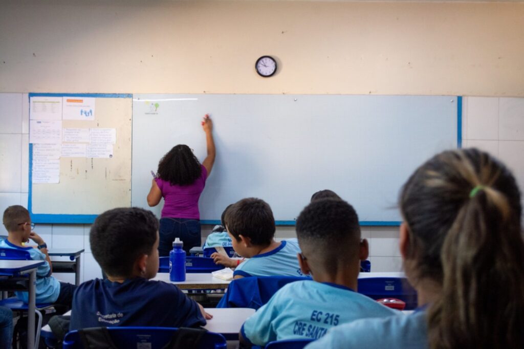 Brasileiras se aproximam de padrão mundial de horas trabalhadas, mostra levantamento inédito