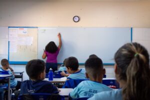 Brasileiras se aproximam de padrão mundial de horas trabalhadas, mostra levantamento inédito