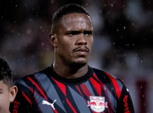 Bragantino pune jogador com multa de 50% do salário por falas machistas