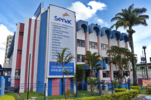 Formatura reúne 1.500 alunos do Ensino Médio Técnico no Parque da Cidade