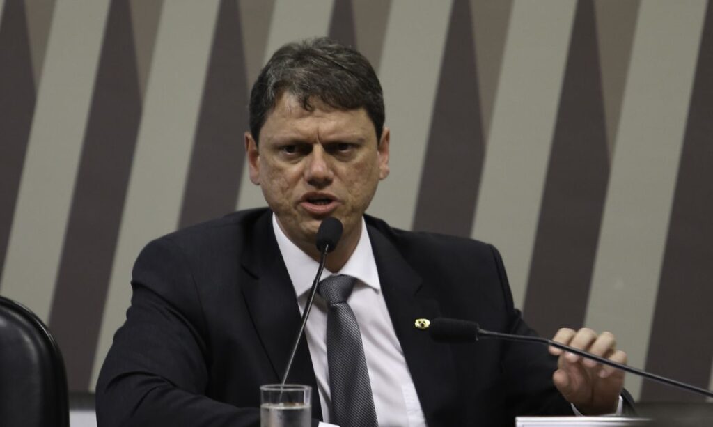 Tarcísio descarta favorito para vice e diz que vaga ao Senado terá como base pesquisa