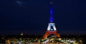 Paris anuncia mudança na Torre Eiffel para corrigir ausência histórica