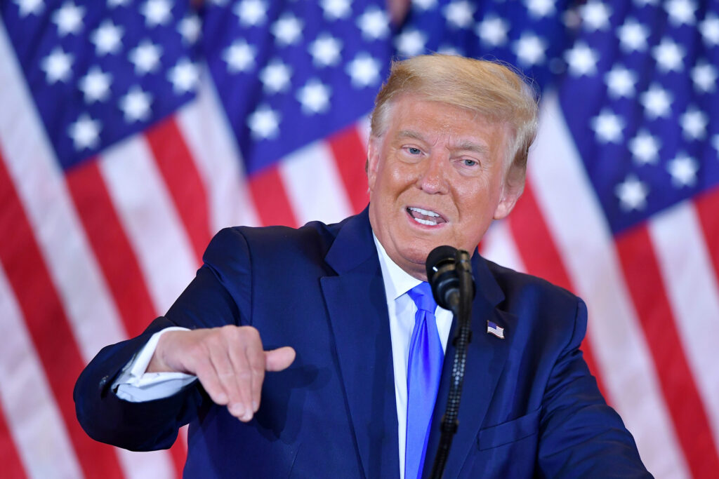 Trump pede um tratado nuclear novo e ‘modernizado’ entre EUA e Rússia