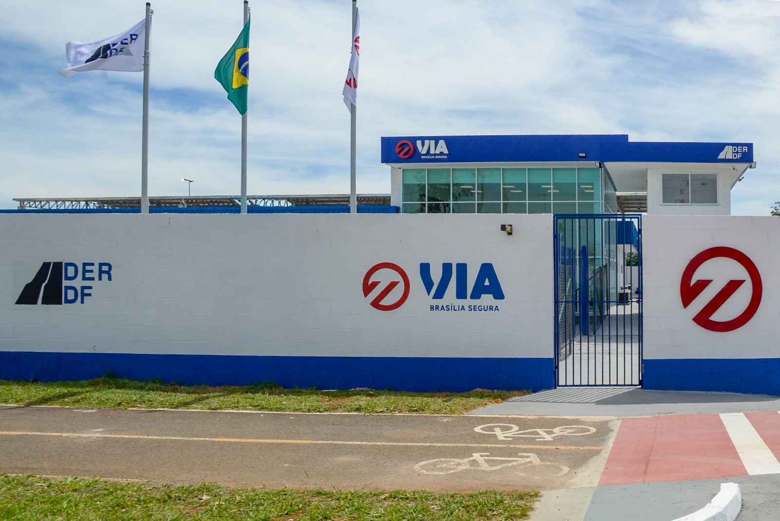 DER-DF convoca proprietários para retirar veículos apreendidos