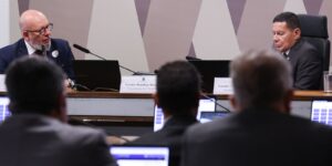 CPI do Crime Organizado aprova convocação de Cláudio Castro e Ibaneis