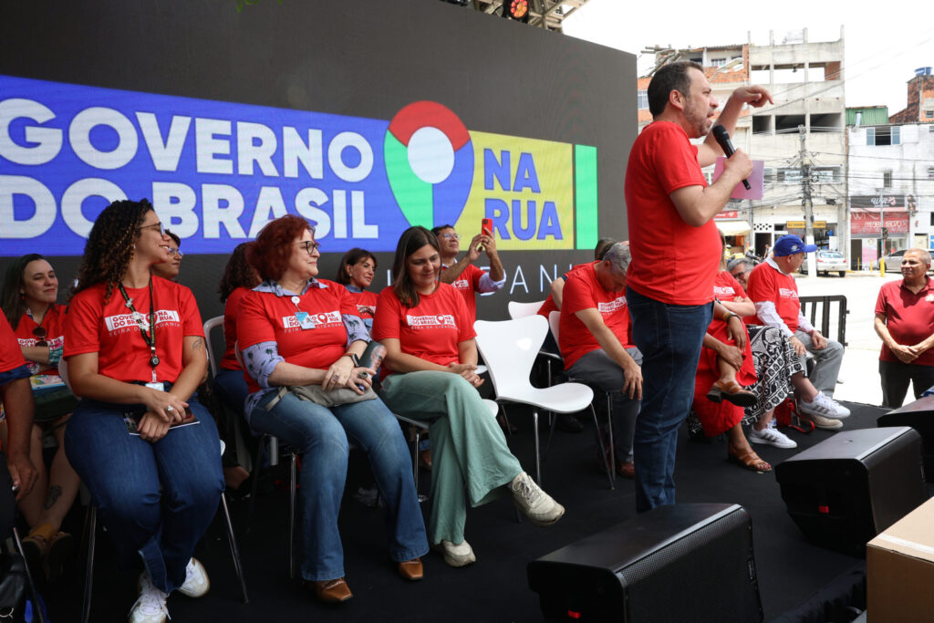 MGI amplia acesso a serviços digitais na 7ª edição do Governo do Brasil na Rua em Teresina