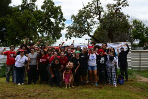 Mulheres ocupam casa de acolhimento abandonada na Asa Norte para denunciar onda de feminicídios