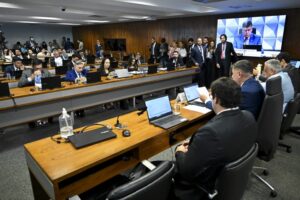 Cancelado depoimento da presidente do Banco Crefisa à CPMI do INSS - Notícias
