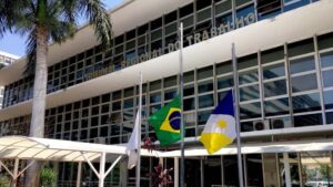 Hospital Santa Lúcia é condenado na Justiça do Trabalho a pagar horas extras e adicional de insalubridade