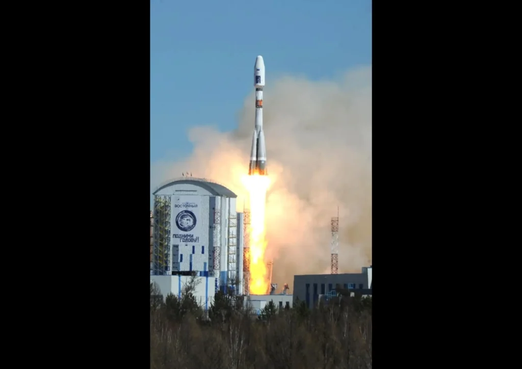 Rússia lança foguete Soyuz após reparos em plataforma