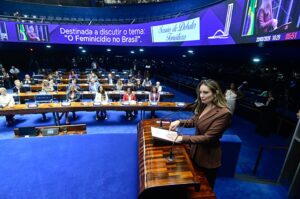 Projeto no Senado amplia participação feminina em indicações ao TCU