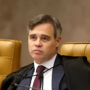 Ordem de Mendonça para prorrogar CPMI do INSS será julgada pelo plenário do STF