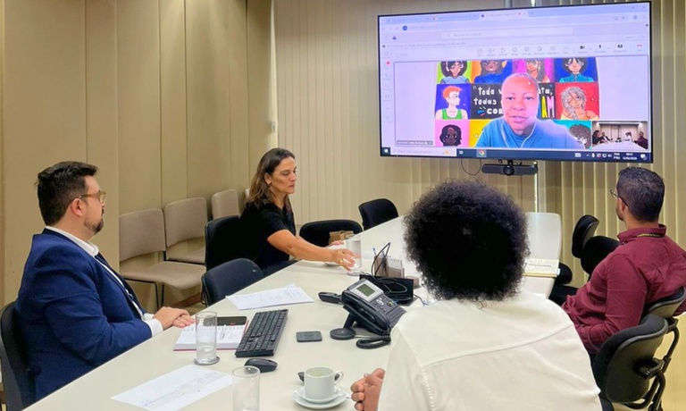 Governo dialoga com entidades católicas sobre migração e educação