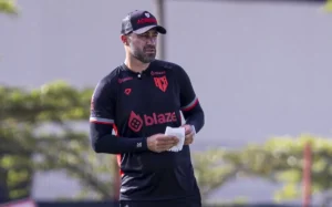 Após derrota no primeiro jogo da final do Goianão, Atlético demite técnico Rafael Lacerda