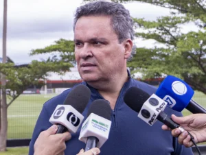 Adson Batista explica saída de Rafael Lacerda: "Precisamos de técnico com o perfil do Atlético"